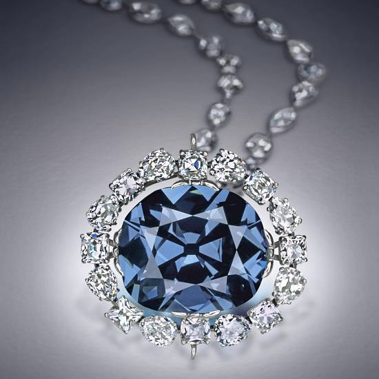 
Photograph of the Hope diamond necklace (G3551) against a gray backdrop