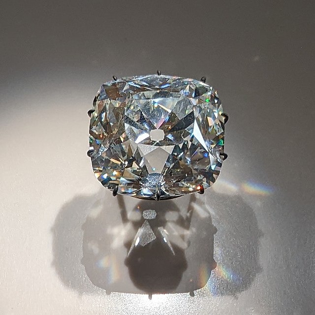 The 141-carat Régent diamond